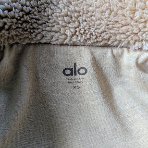ALO YOGA Oversized Faux-fur Trench Coat In Camel XS Viral teddy  sherpa jacket - Picture 10 of 16